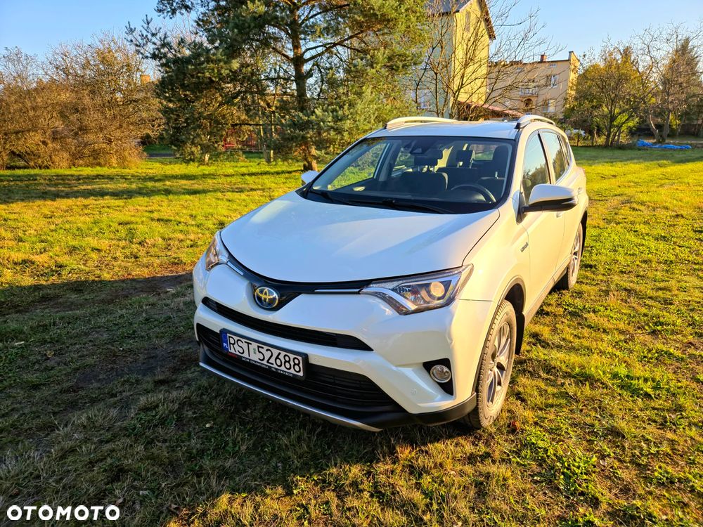 Toyota RAV4 Hybrid Style 4x4 - 1