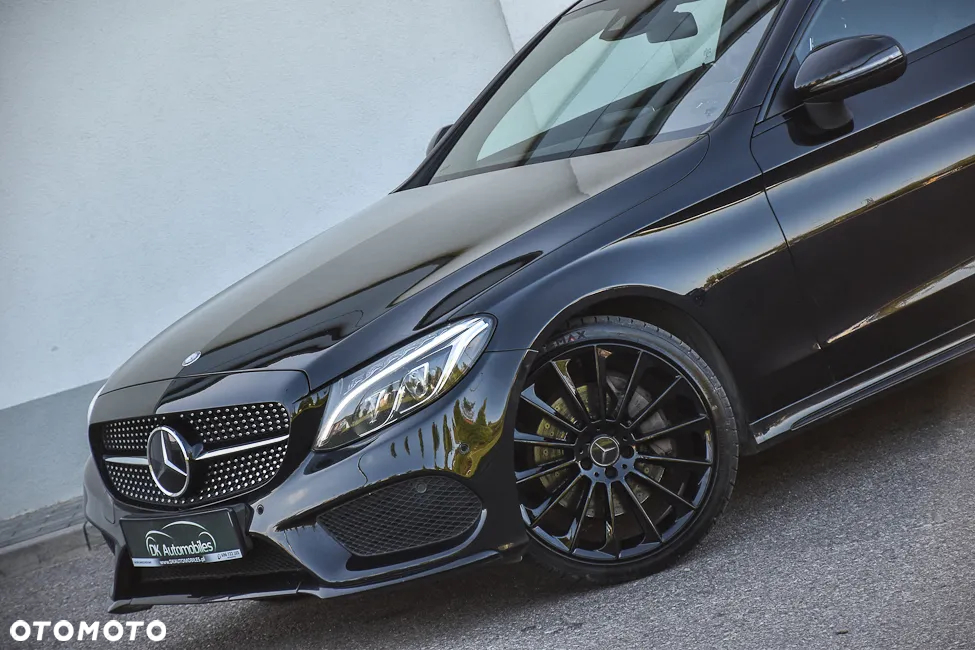 Mercedes-Benz Klasa C 300 Coupe 9G-TRONIC Night Edition - 14