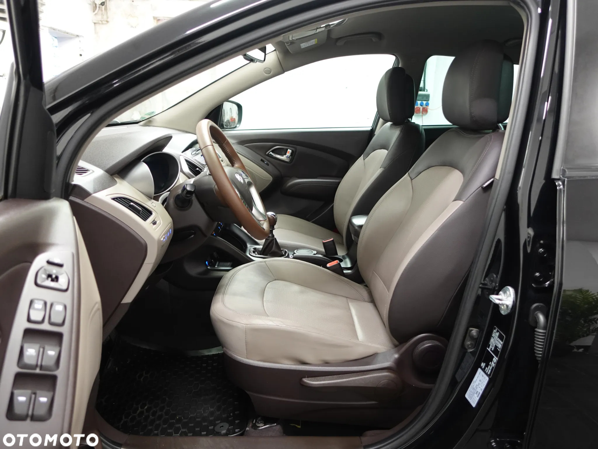 Hyundai ix35 2.0 CRDi 4WD Premium - 22