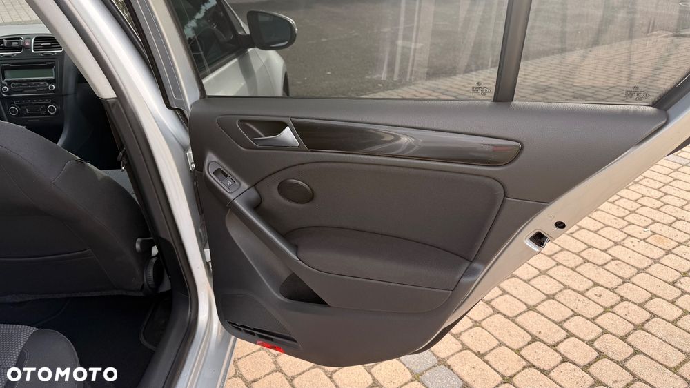 Volkswagen Golf 1.6 Highline - 10