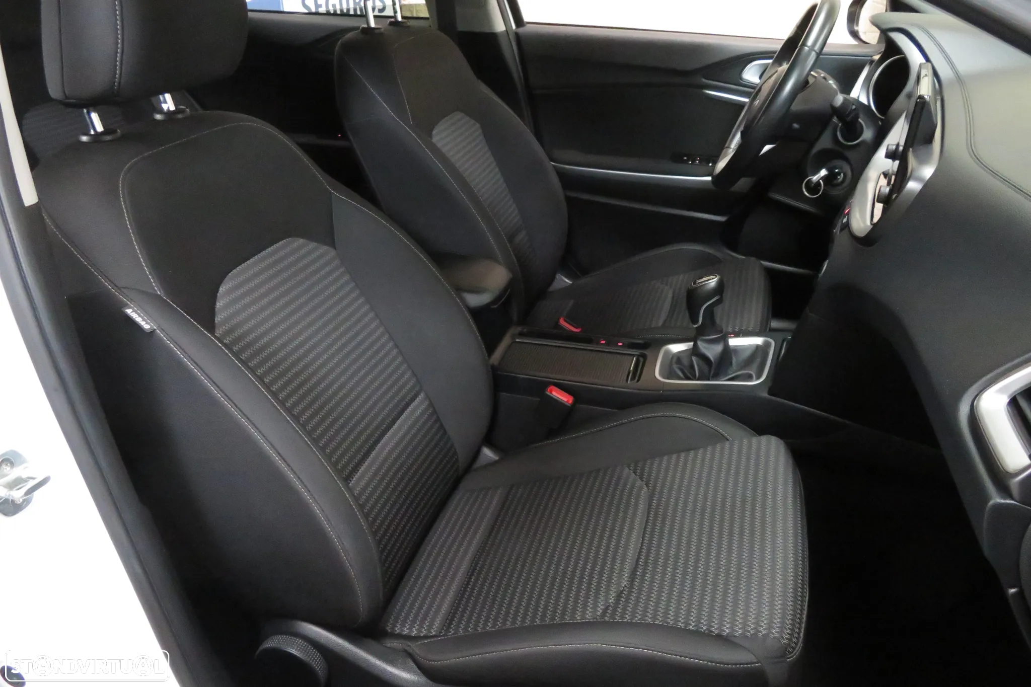 Kia XCeed 1.0 T-GDI Drive - 14
