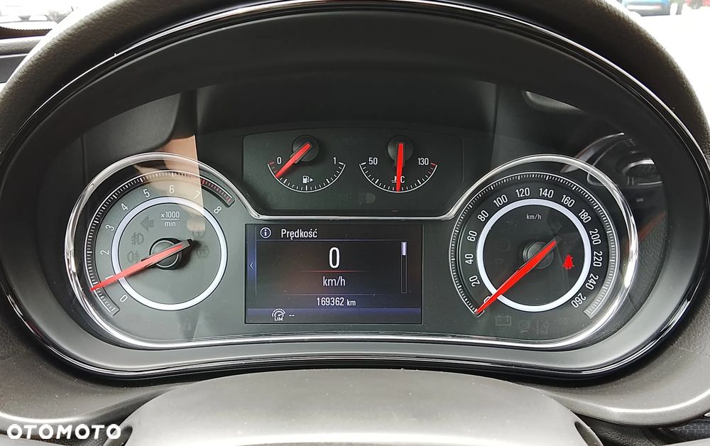 Opel Insignia 1.4 T Cosmo S&S - 18