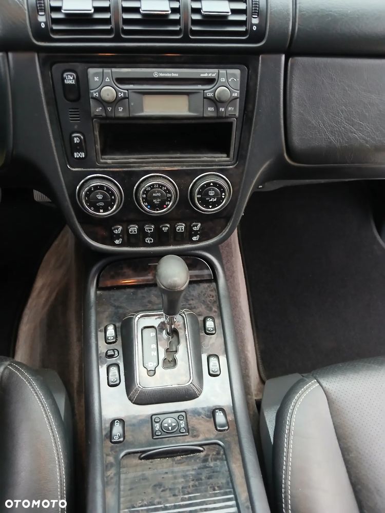 Mercedes-Benz ML - 13
