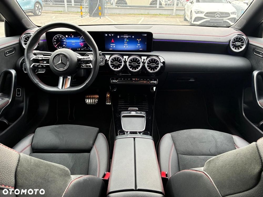 Mercedes-Benz CLA - 9