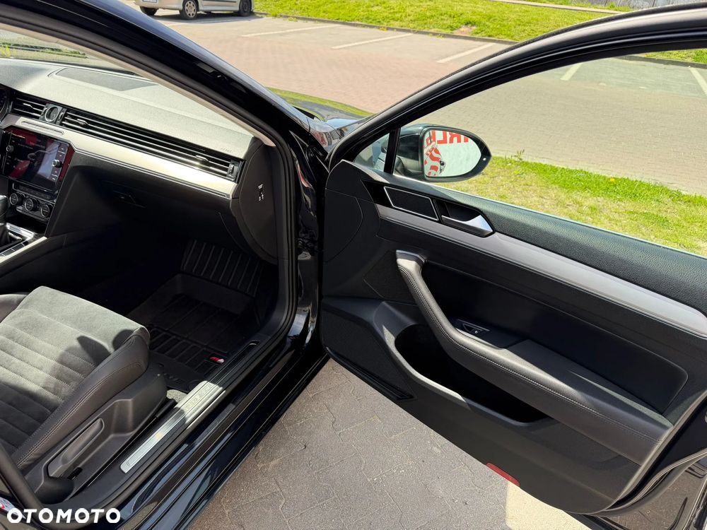 Volkswagen Passat 2.0 TSI BMT Highline DSG - 24