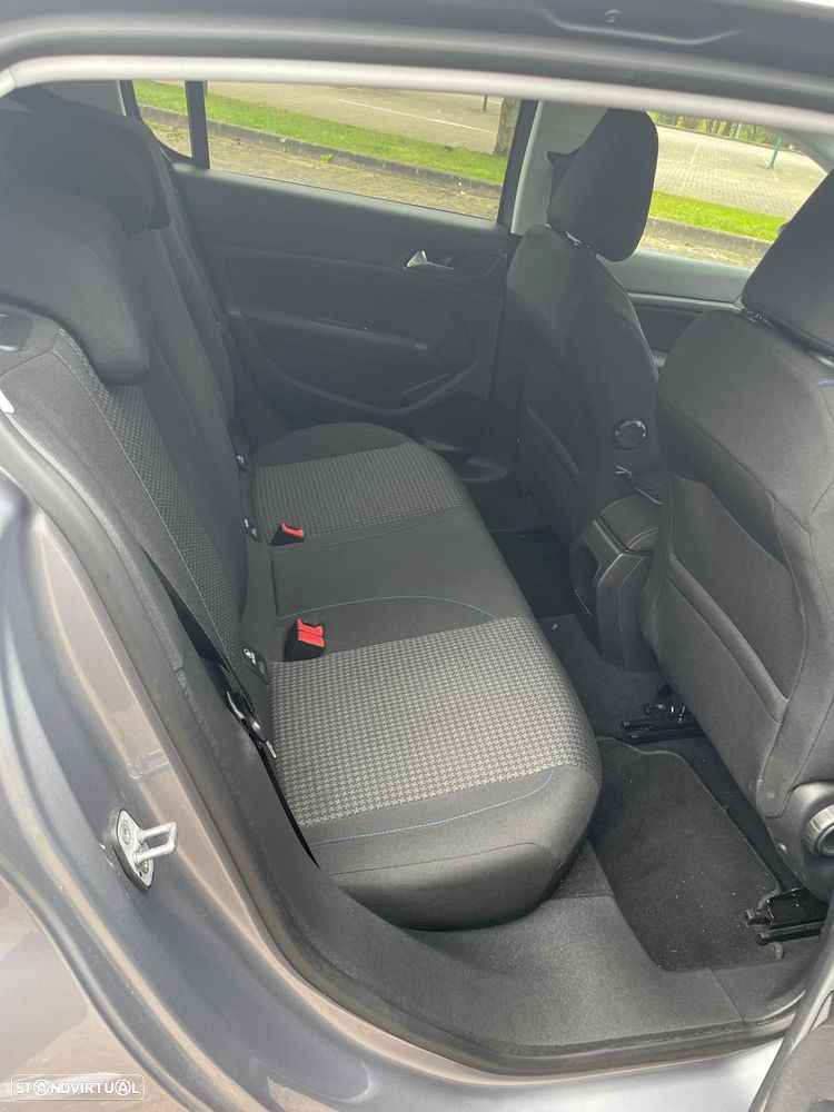 Peugeot 308 PureTech 110 Stop & Start Style - 15