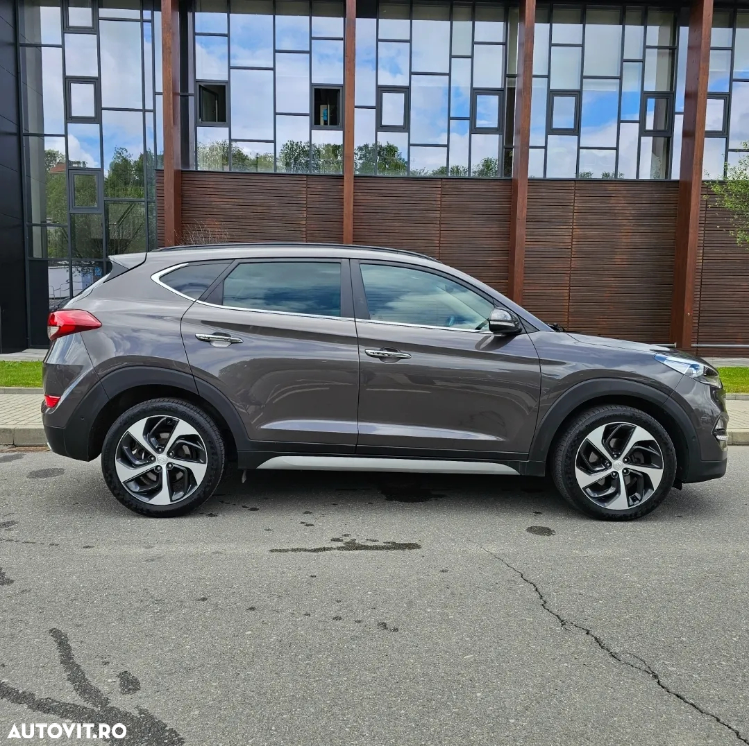 Hyundai Tucson 2.0 CRDI 4WD 8AT Luxury - 4