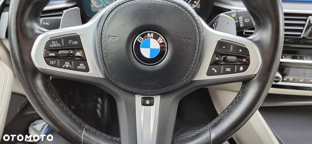 BMW Seria 5 530e xDrive - 21