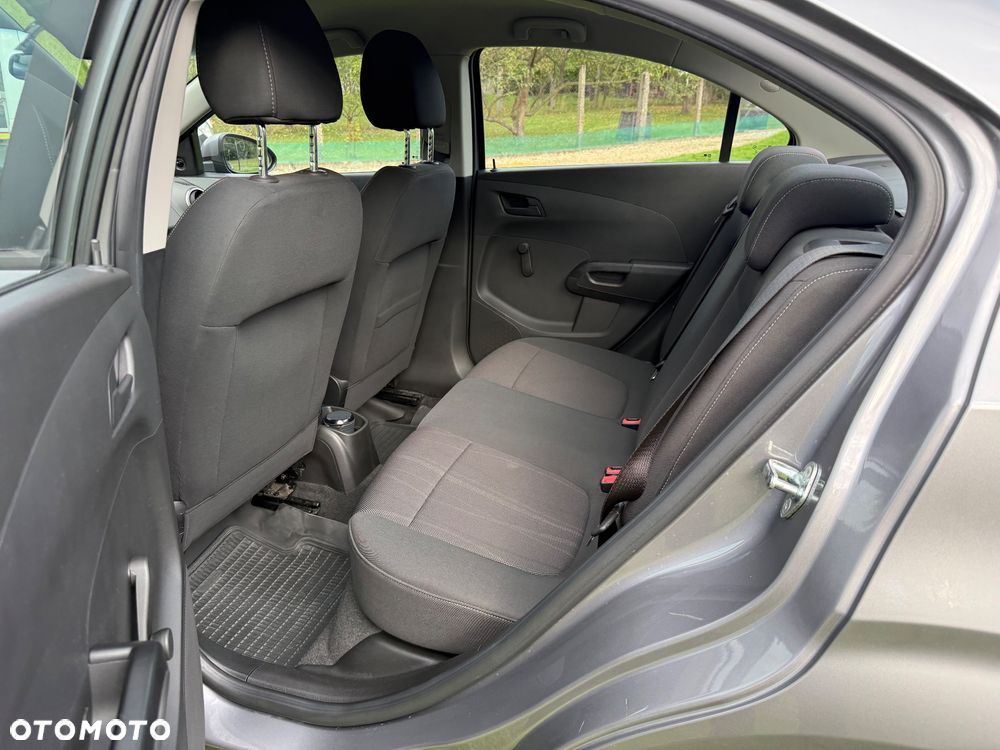 Chevrolet Aveo 1.4 LTZ - 11