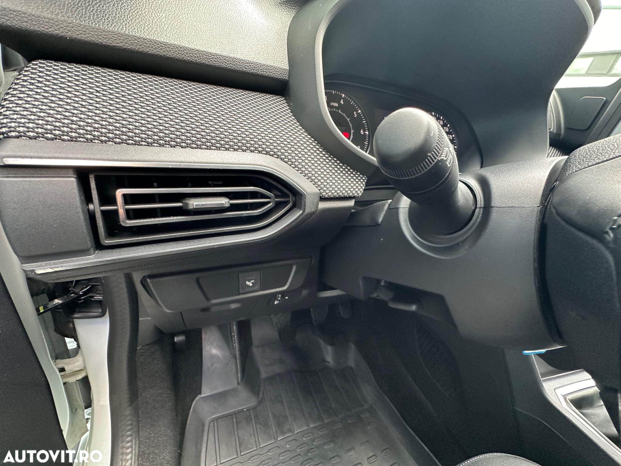 Dacia Jogger 5 locuri TCe 110 Essential - 16