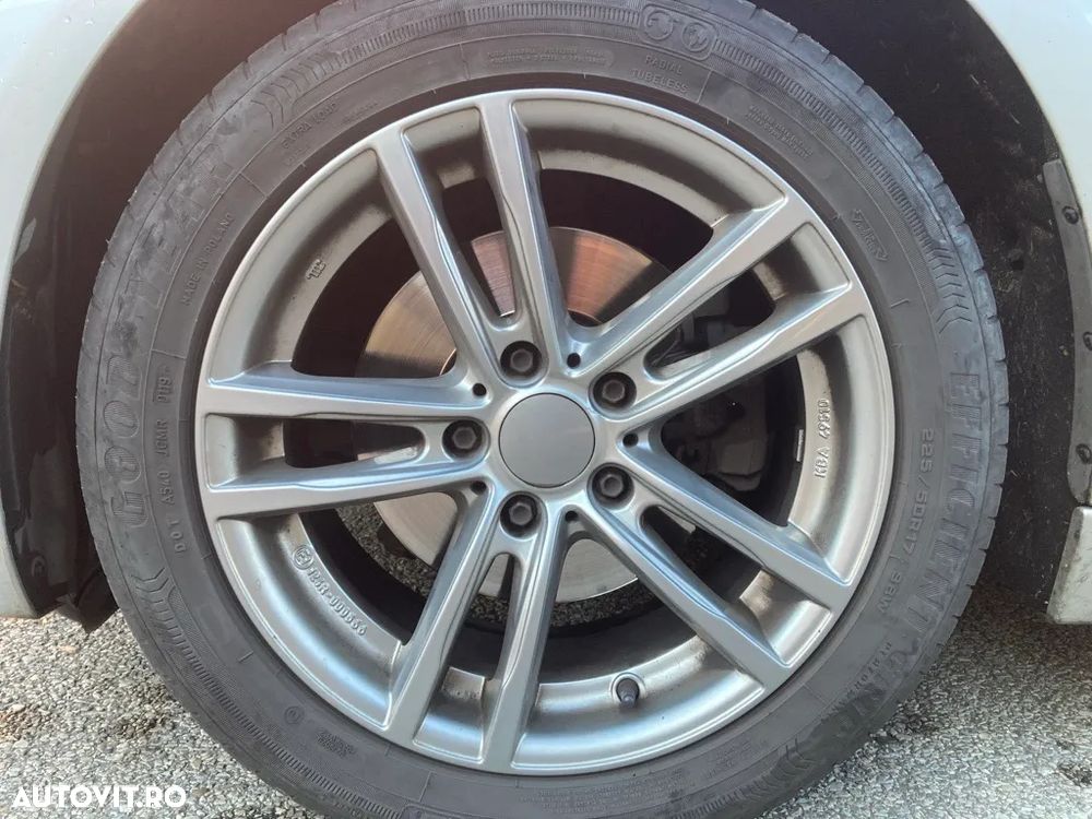 BMW Seria 3 320d Aut. - 8