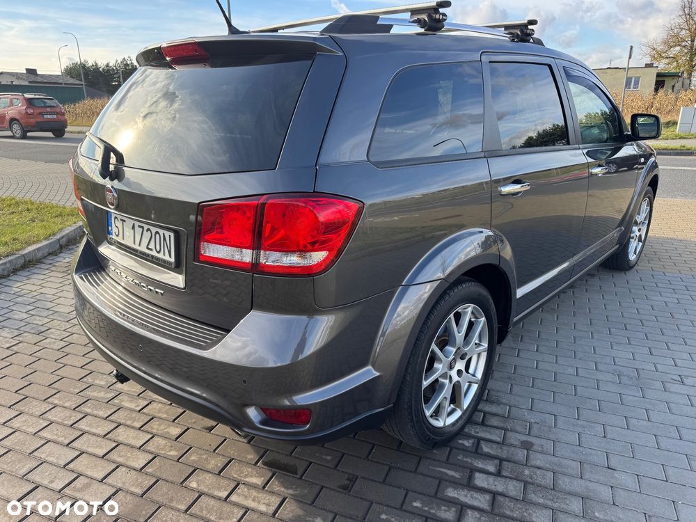 Fiat Freemont 2.0 Multijet Lounge AWD - 4