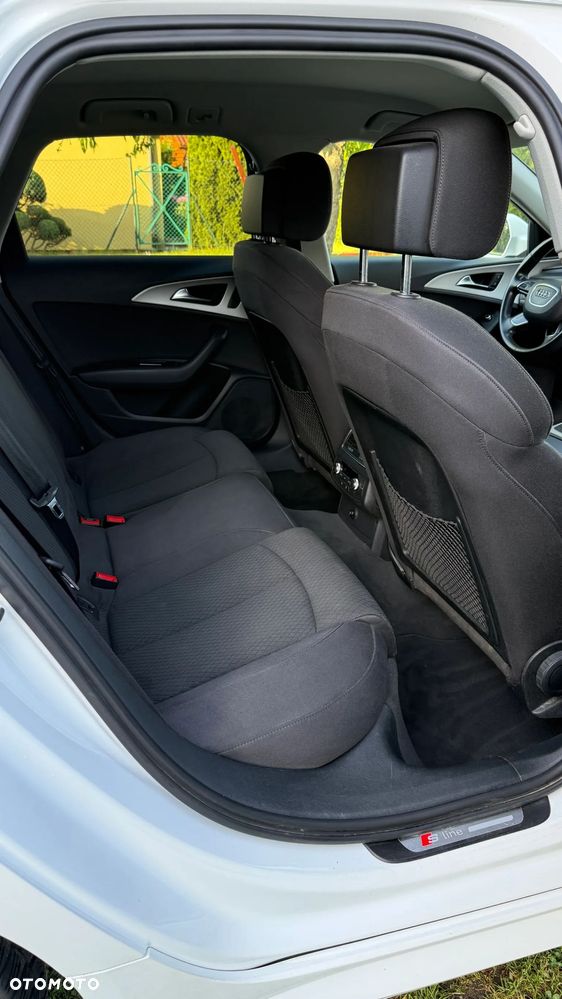 Audi A6 Avant 2.0 TDI quattro S tronic - 25