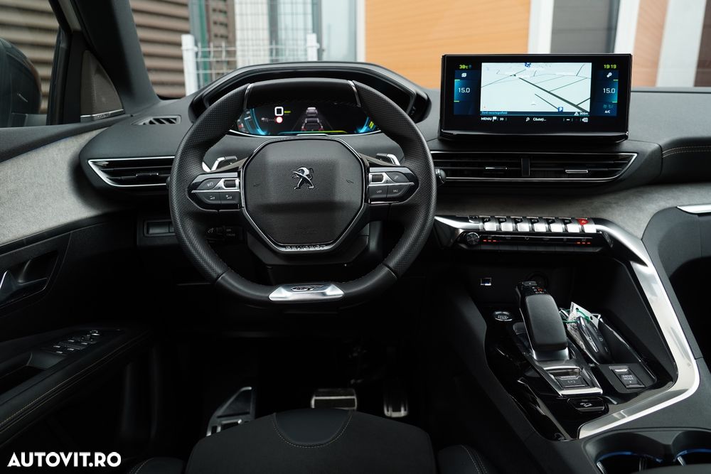 Peugeot 3008 PHEV EAT8 4X4 GT Pack - 18