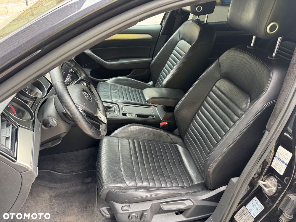 Volkswagen Passat 2.0 TDI SCR DSG Highline - 22