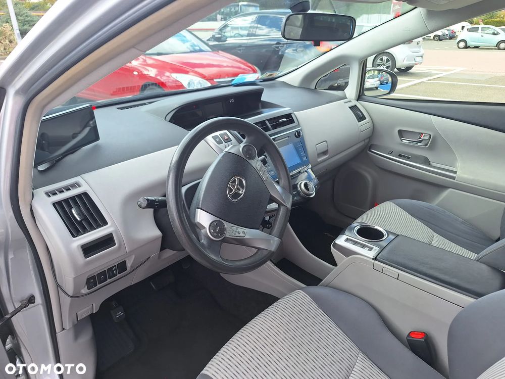 Toyota Prius+ - 16