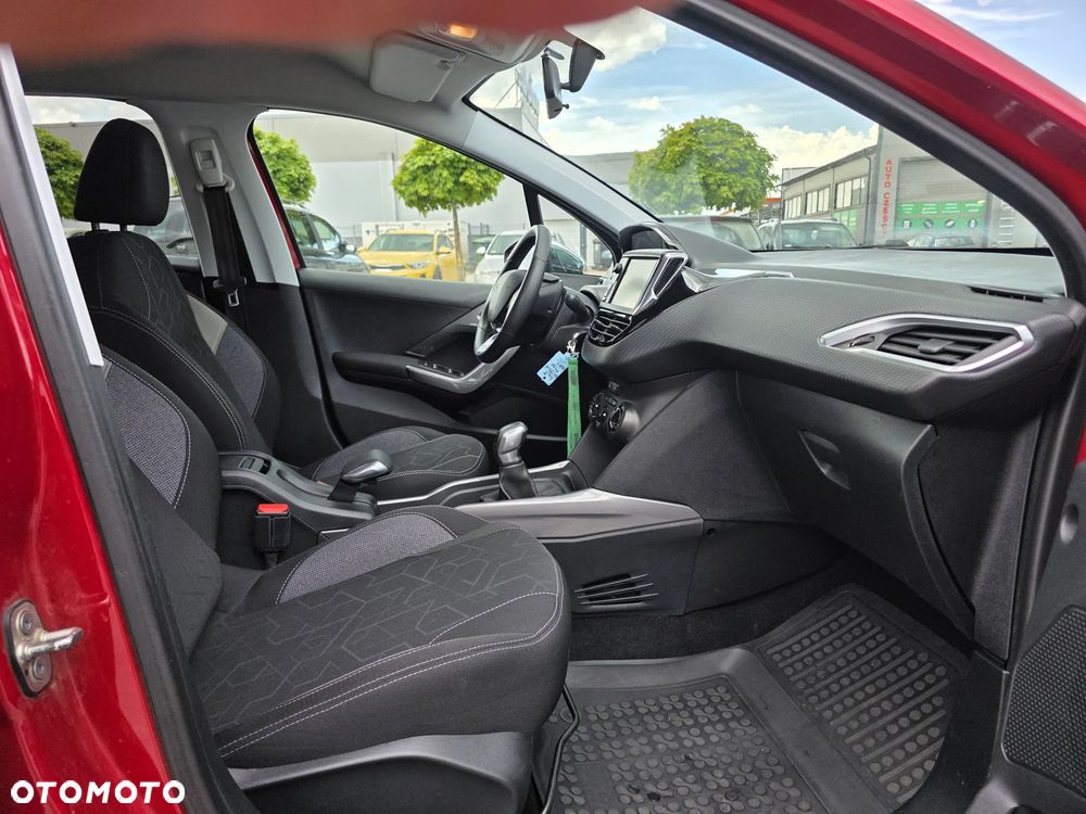 Peugeot 2008 PureTech 110 Style - 13