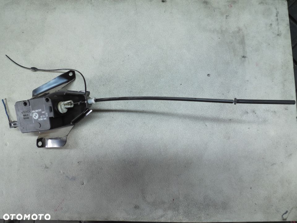 SIŁOWNIK KLAPKI PALIWA BMW E39 8352168 POSIADAM 2 SZT - 3
