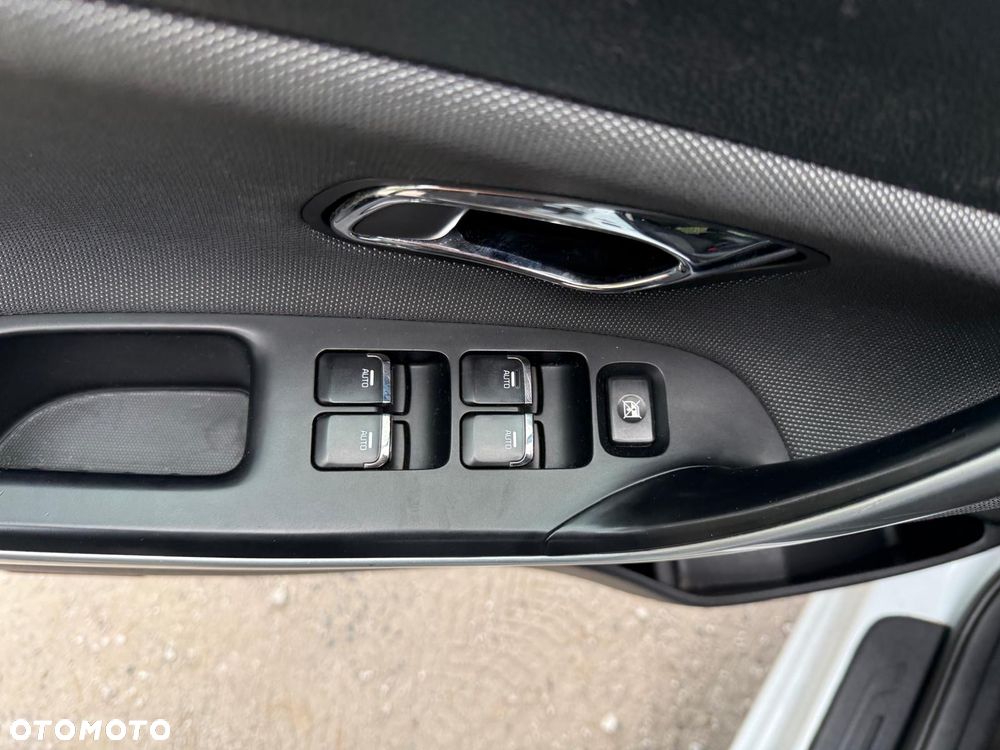 Kia Ceed 1.6 GDI ISG Spirit - 16