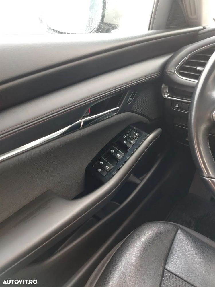 Mazda 3 e-Skyactiv G150 MHEV Plus - 25