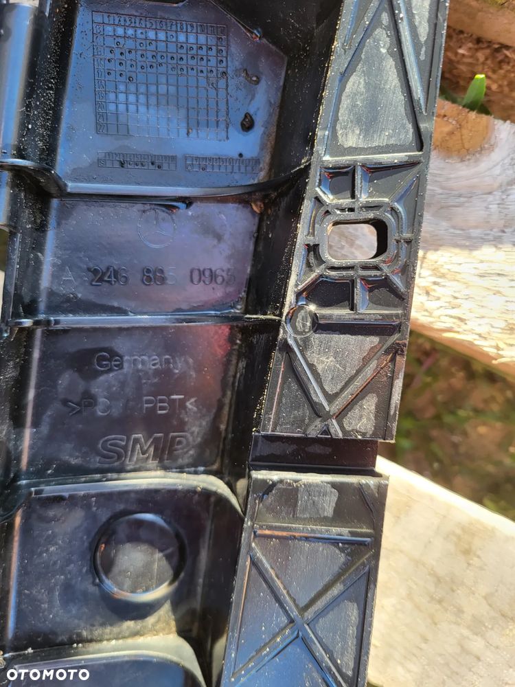 Mocowanie Gorne Zderzaka Przod Mercedes W246 A2468850965 - 3