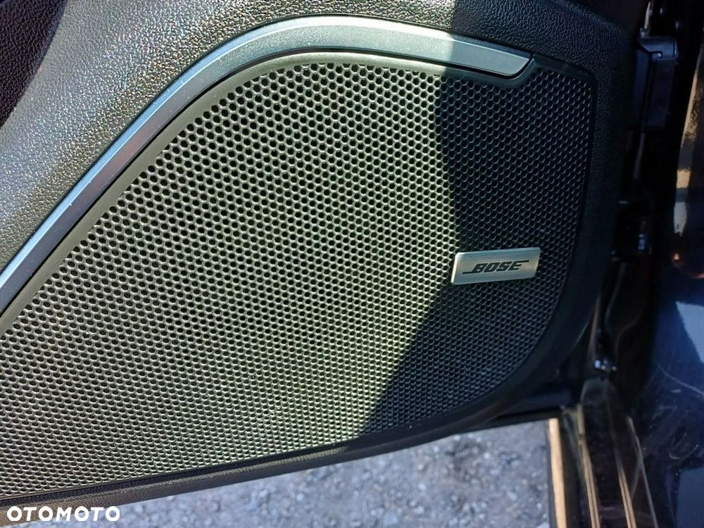 Renault Megane ENERGY dCi 130 BOSE EDITION - 21