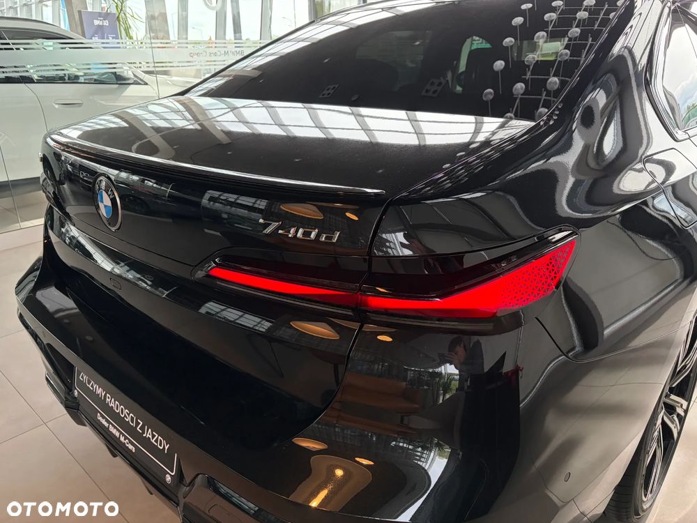 BMW Seria 7 740d xDrive mHEV sport - 13