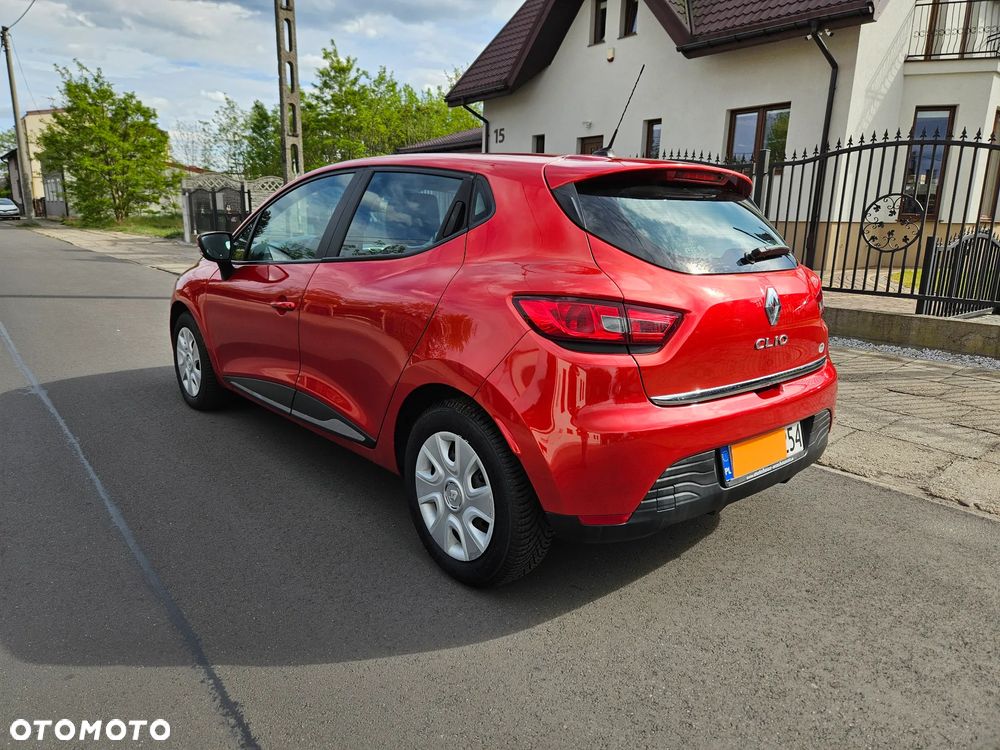 Renault Clio 1.2 16V 75 LIMITED - 3