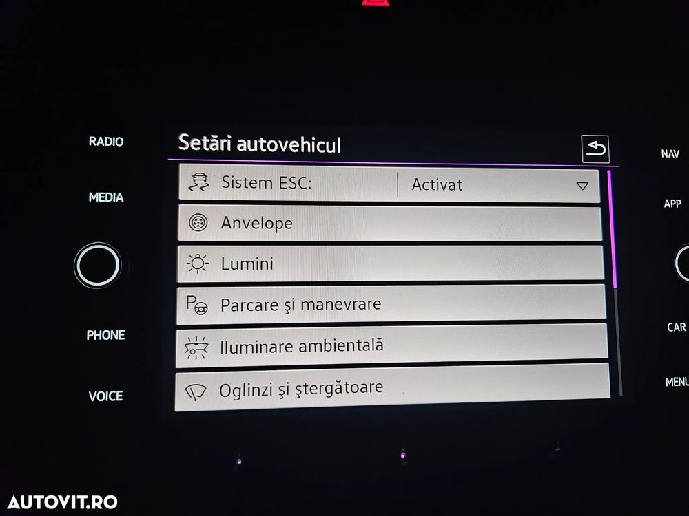 Volkswagen Tiguan 2.0 TDI DSG Life - 31