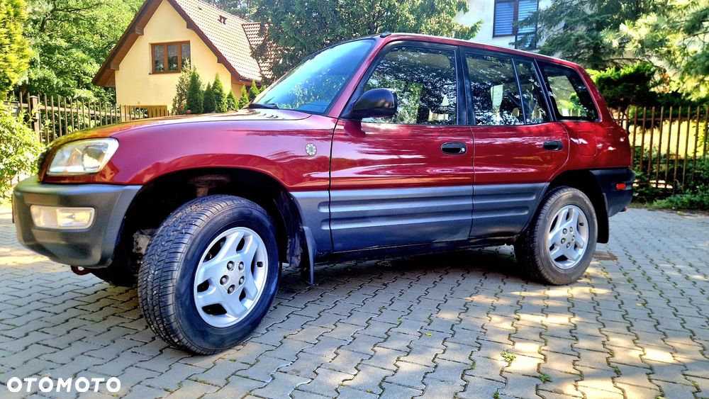 Toyota RAV4 2.0 - 3