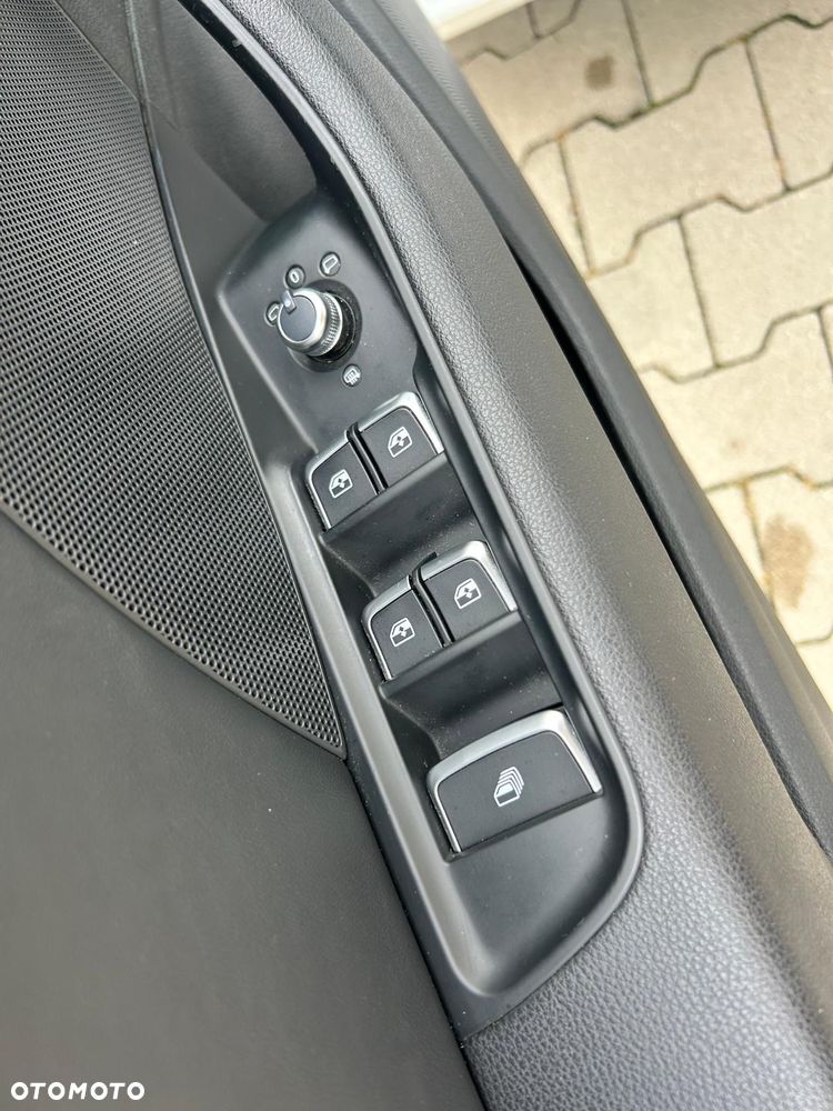 Audi A3 Cabrio 2.0 TDI sport - 33