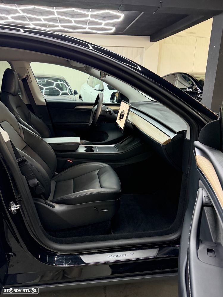 Tesla Model Y Standard - 6