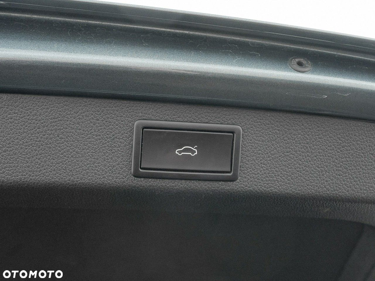 Skoda Superb 2.0 TDI Ambition DSG - 28