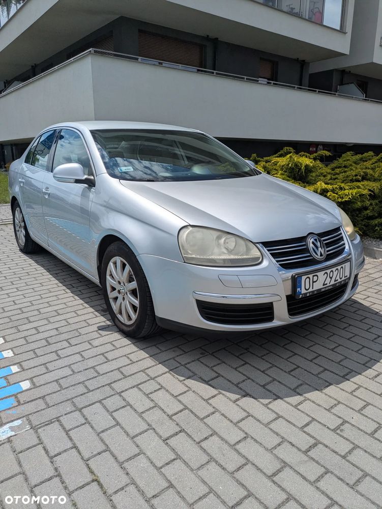 Volkswagen Jetta 1.6 Comfortline - 2