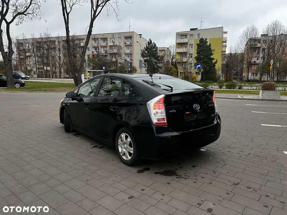 Toyota Prius (Hybrid) Comfort - 7