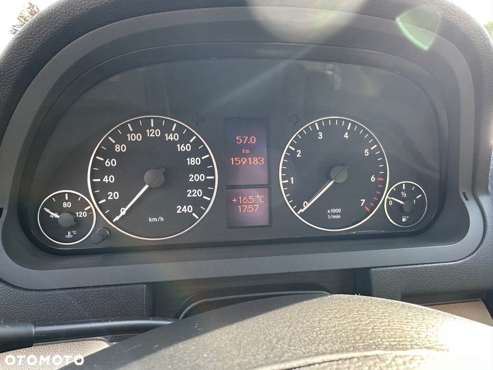 Mercedes-Benz Klasa A 170 Autotronic Avantgarde - 17