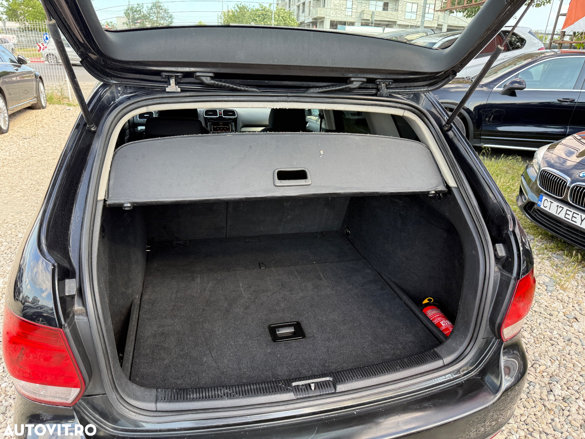 Volkswagen Golf Variant 1.6 TDI DPF Trendline - 18