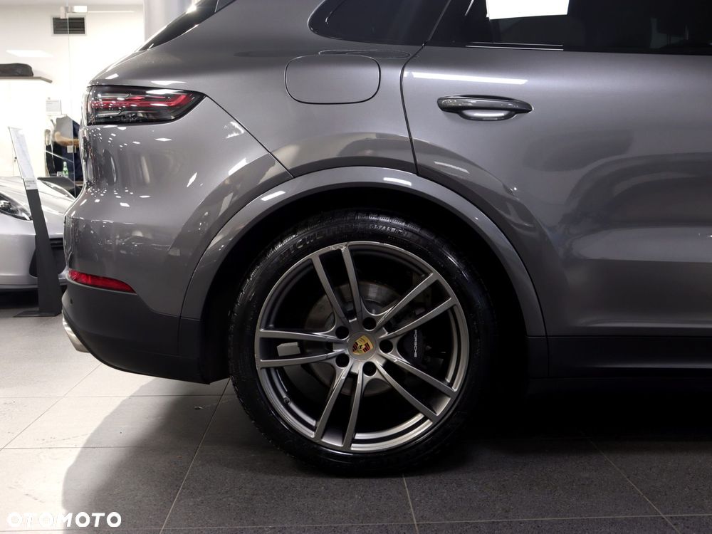 Porsche Cayenne - 13