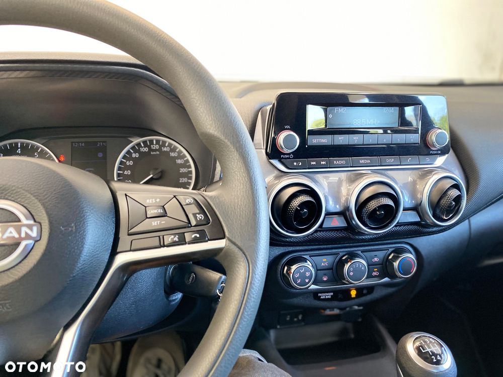 Nissan Juke 1.0 DIG-T Visia - 27