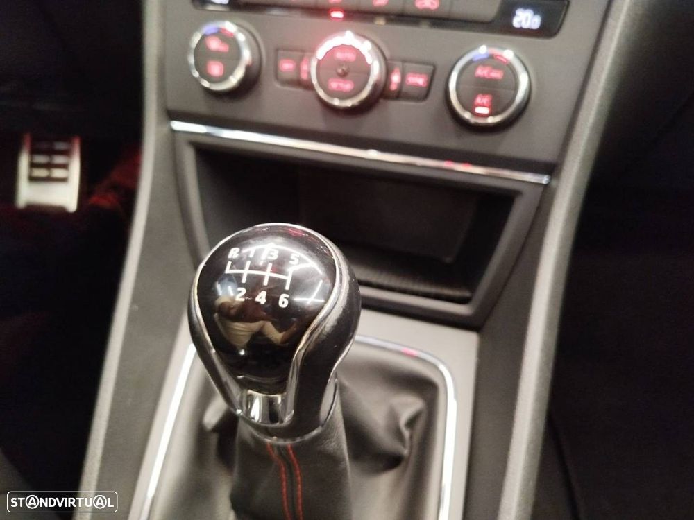 SEAT Leon SC 2.0 TDI DPF S&S FR - 33