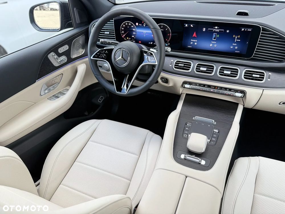 Mercedes-Benz GLE - 12