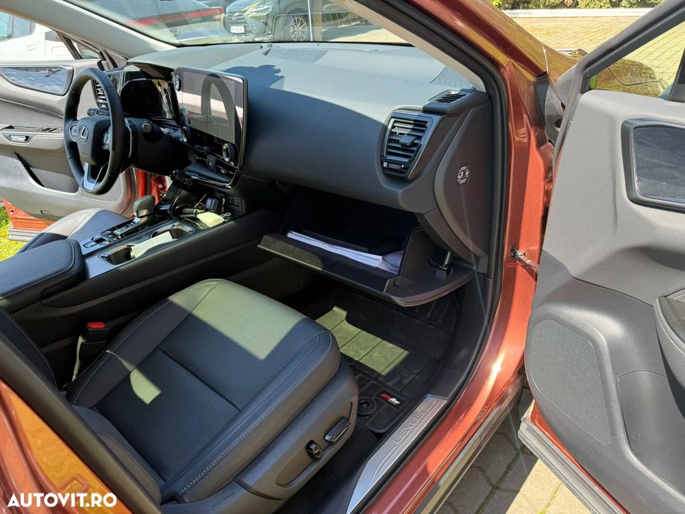 Lexus Seria NX - 11