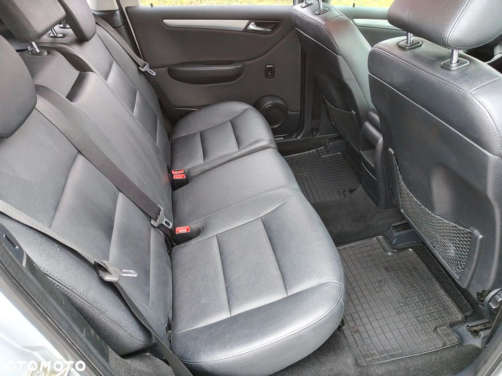Mercedes-Benz Klasa B 180 CDI Special Edition - 39