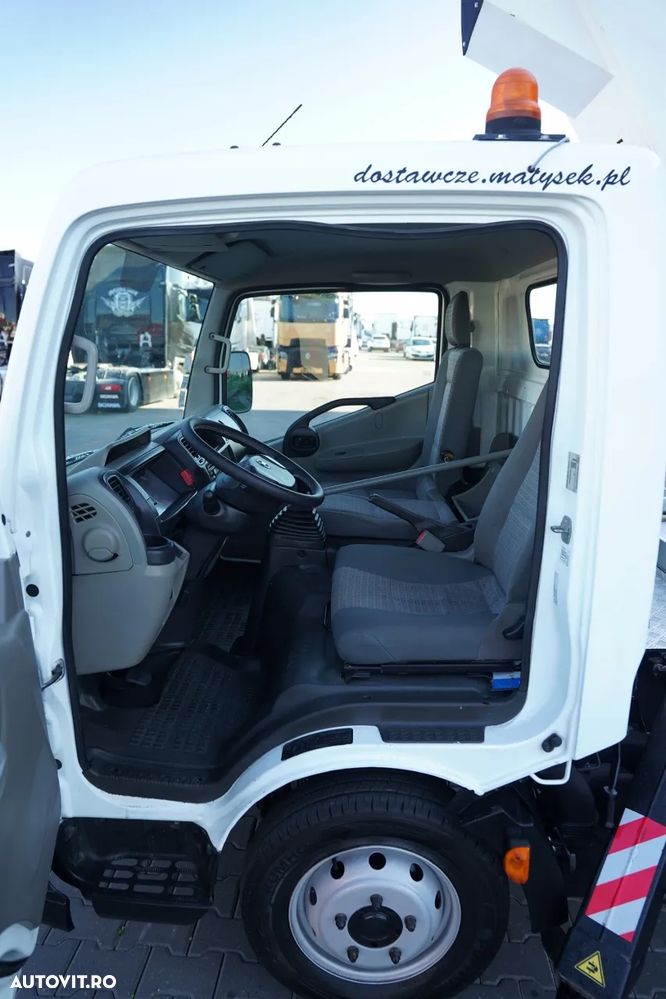 Nissan CABSTAR / ELEVATOR DE 20 DE METRI / GSR E200TE4 / DUBLU / CAPACITATE DE RIDICARE - 200 kg / 4 STABILIZATOARE / - 27