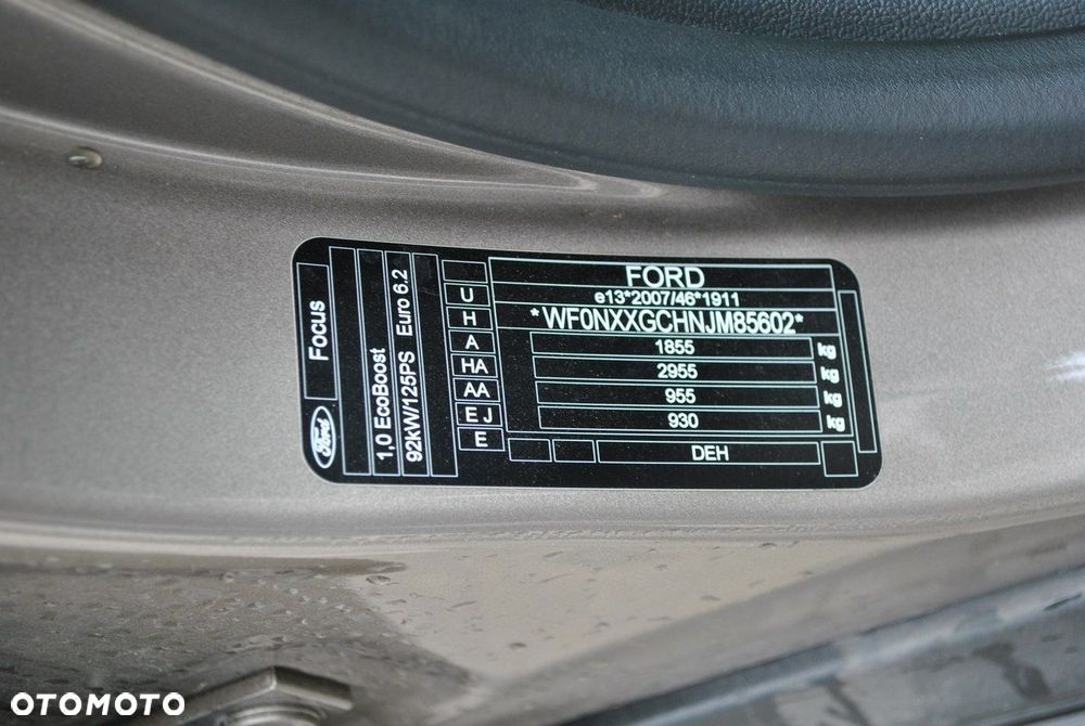 Ford Focus 1.0 EcoBoost Trend - 27