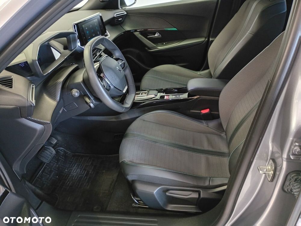 Peugeot 2008 - 23