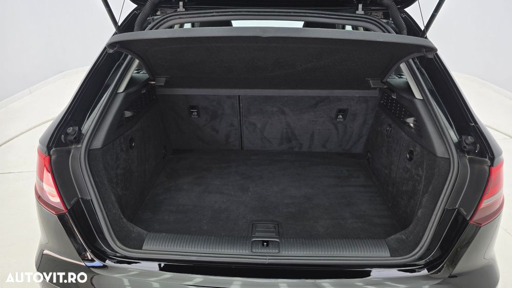 Audi A3 Sportback 1.6 TDI S tronic - 25