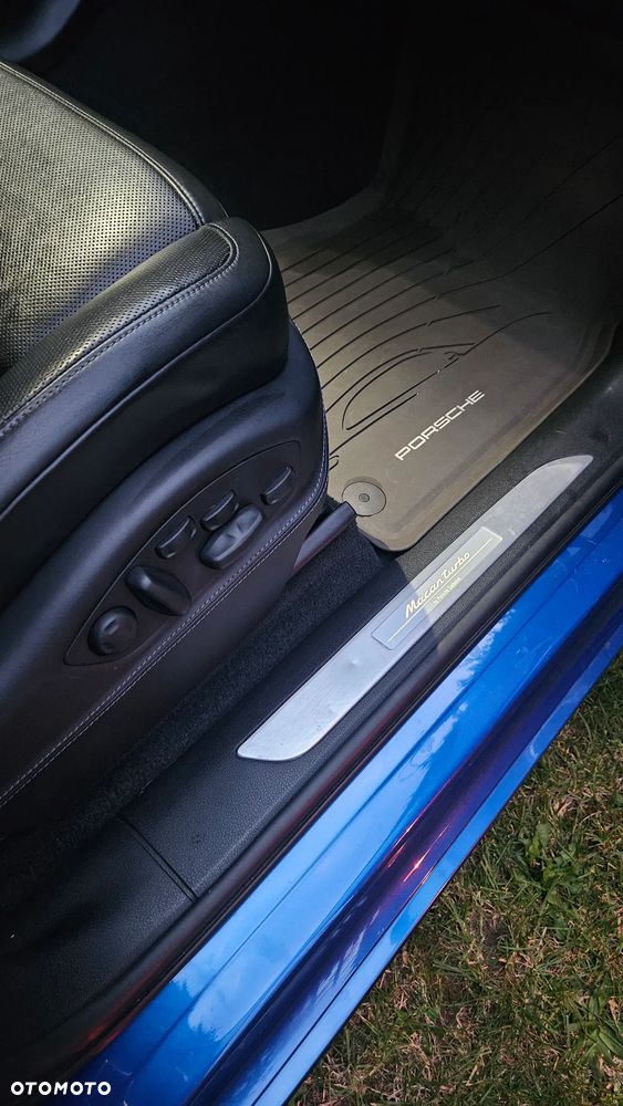Porsche Macan Turbo PDK - 20