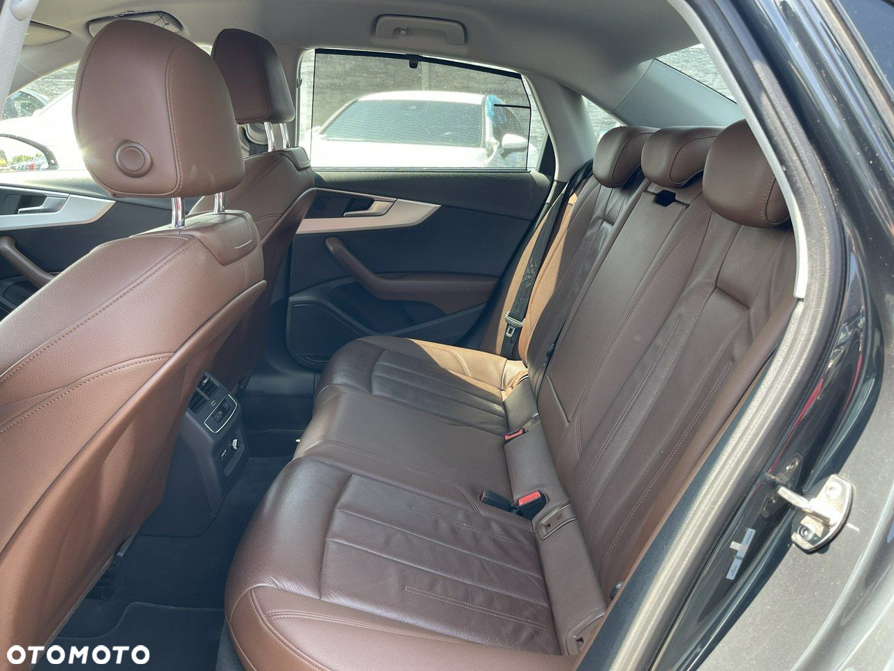 Audi A4 2.0 TDI S tronic - 11
