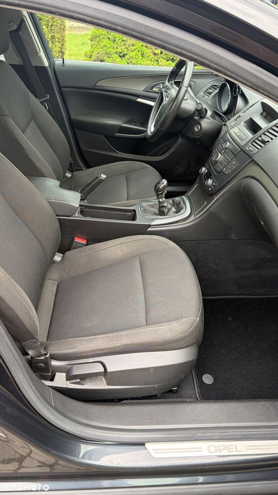 Opel Insignia 1.6 - 19